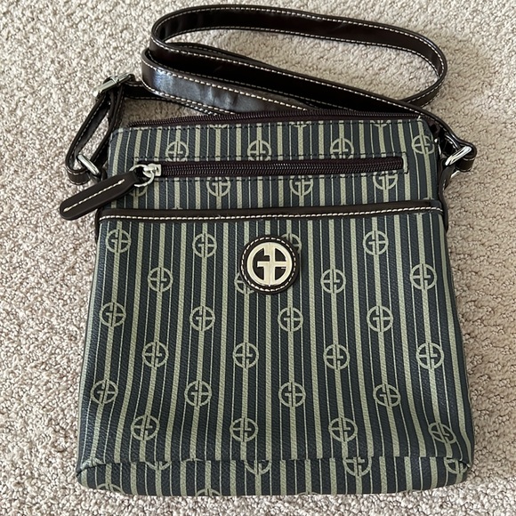 Giani Bernini Crossbody Purse - Picture 1 of 3